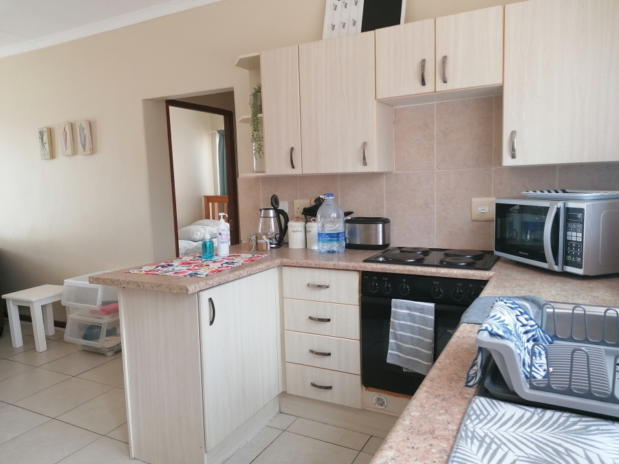 To Let 3 Bedroom Property for Rent in Marina Martinique Eastern Cape
